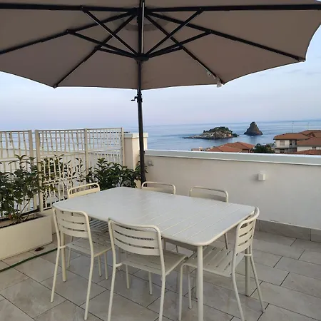 Drea Luxury * Aci Trezza